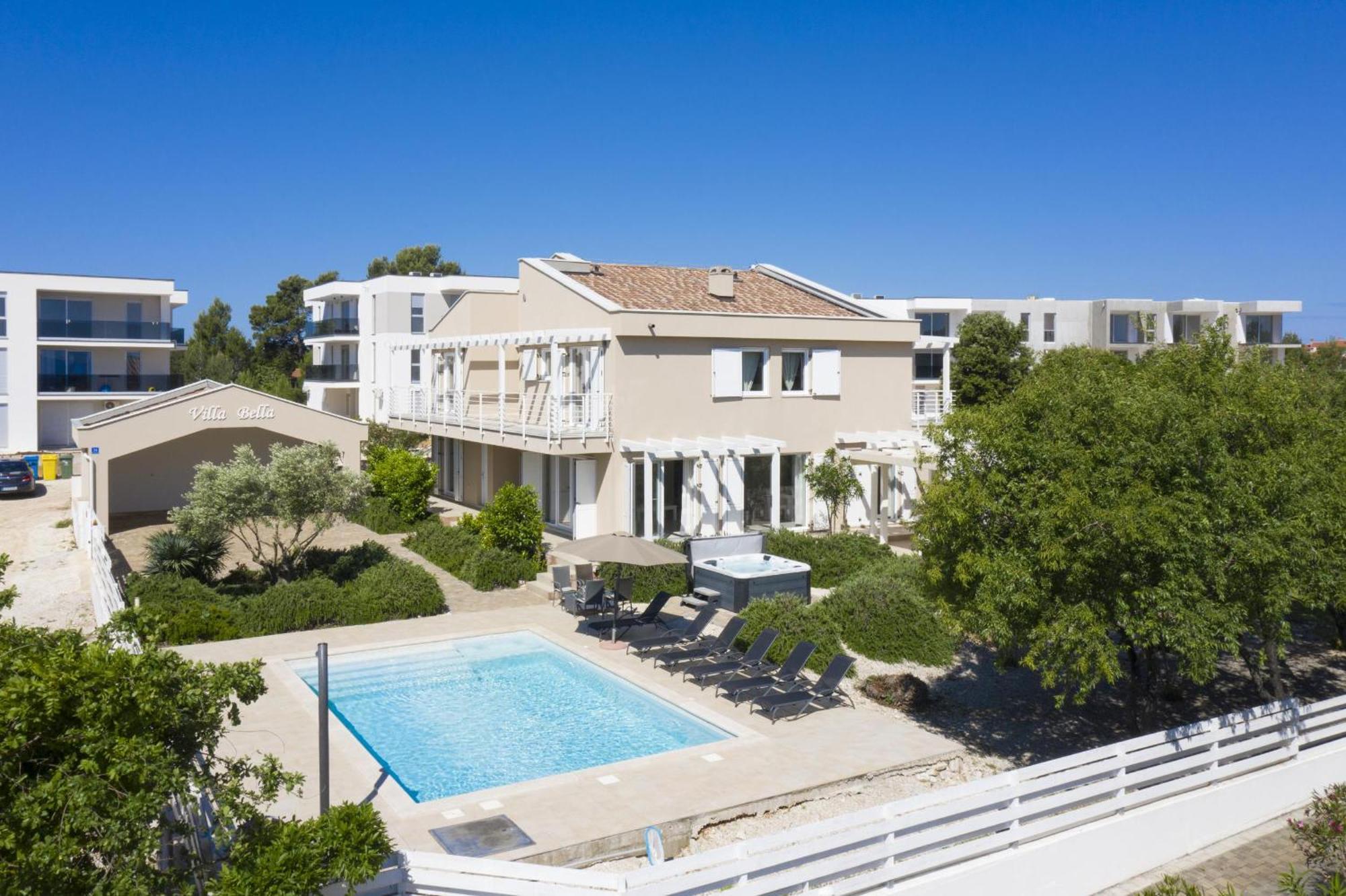 Villa Bella - Beautiful And Modern House With Pool, Souna, Jacuzzi & Playground, Liznjan - Istra Ližnjan Exterior foto