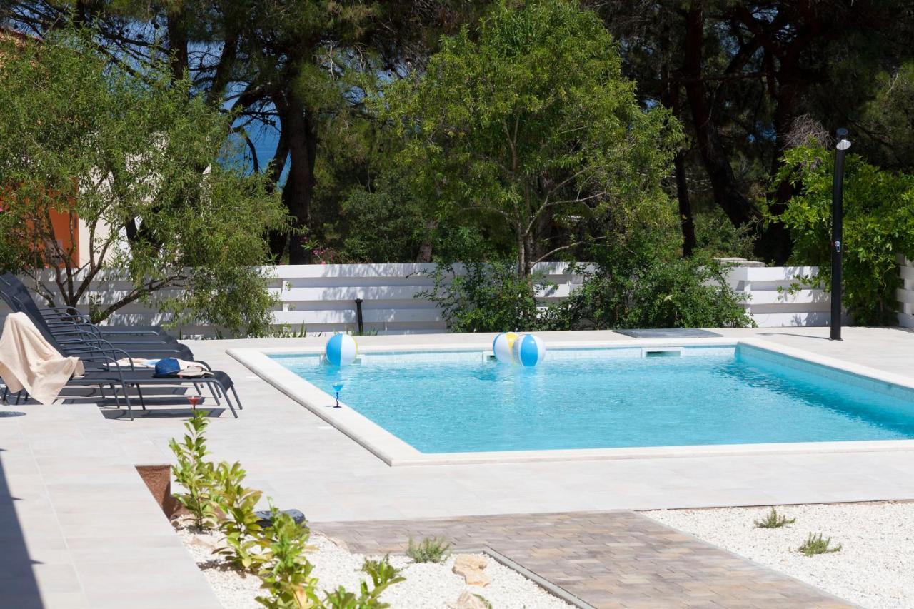 Villa Bella - Beautiful And Modern House With Pool, Souna, Jacuzzi & Playground, Liznjan - Istra Ližnjan Exterior foto