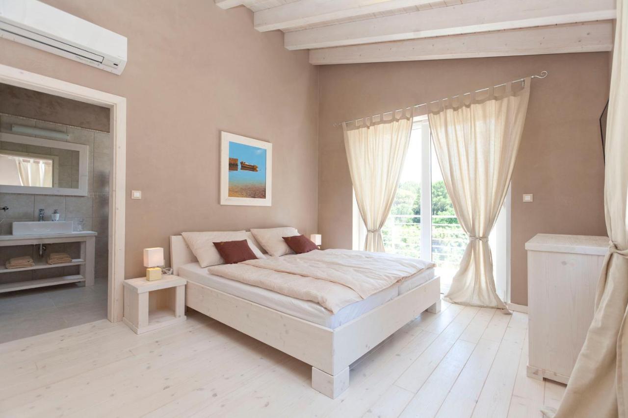 Villa Bella - Beautiful And Modern House With Pool, Souna, Jacuzzi & Playground, Liznjan - Istra Ližnjan Exterior foto